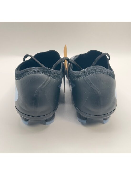 Athletic_Shoes